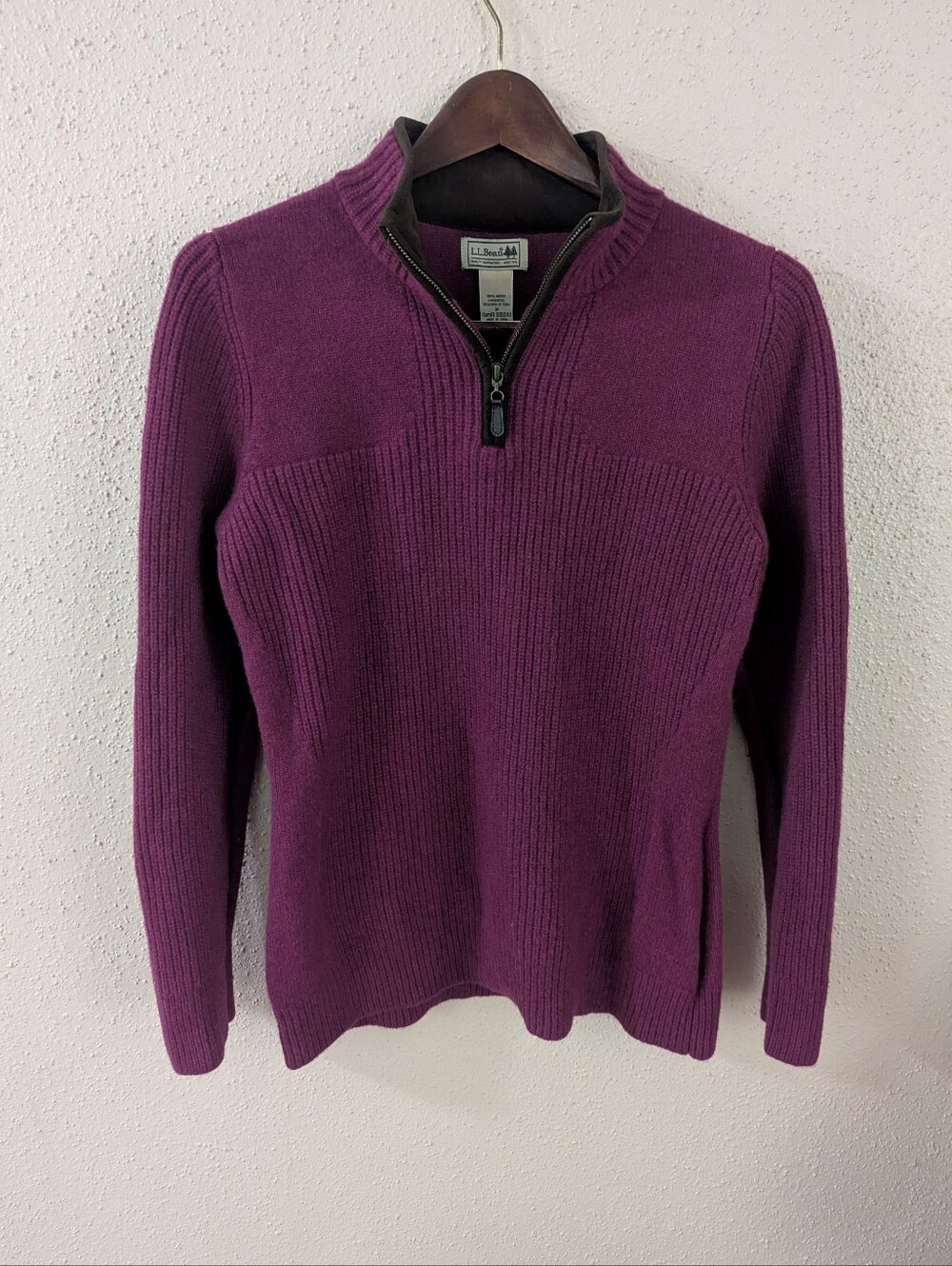 L.L.Bean Plum Waterfowl Quarter-Zip Sweater100% Merino Lambswool Size Medium